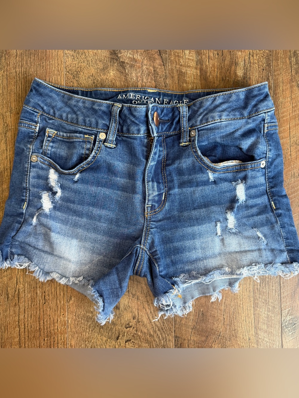 American Eagle Women’s Jeans Super Stretch Midi Distressed Raw Fringe Shorts 8